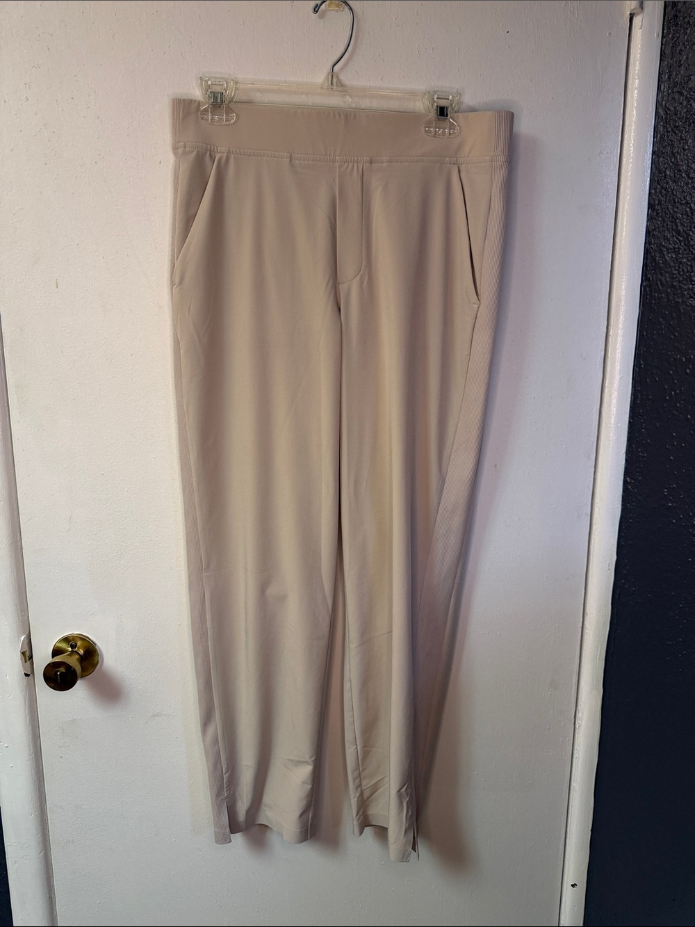 Athleta Ankle-Length Pull-On Pants in Light Beige